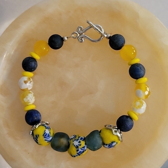 HANDMADE African Trade Lapis Fire Agate Beaded Bracelet - Picture 2 of 7